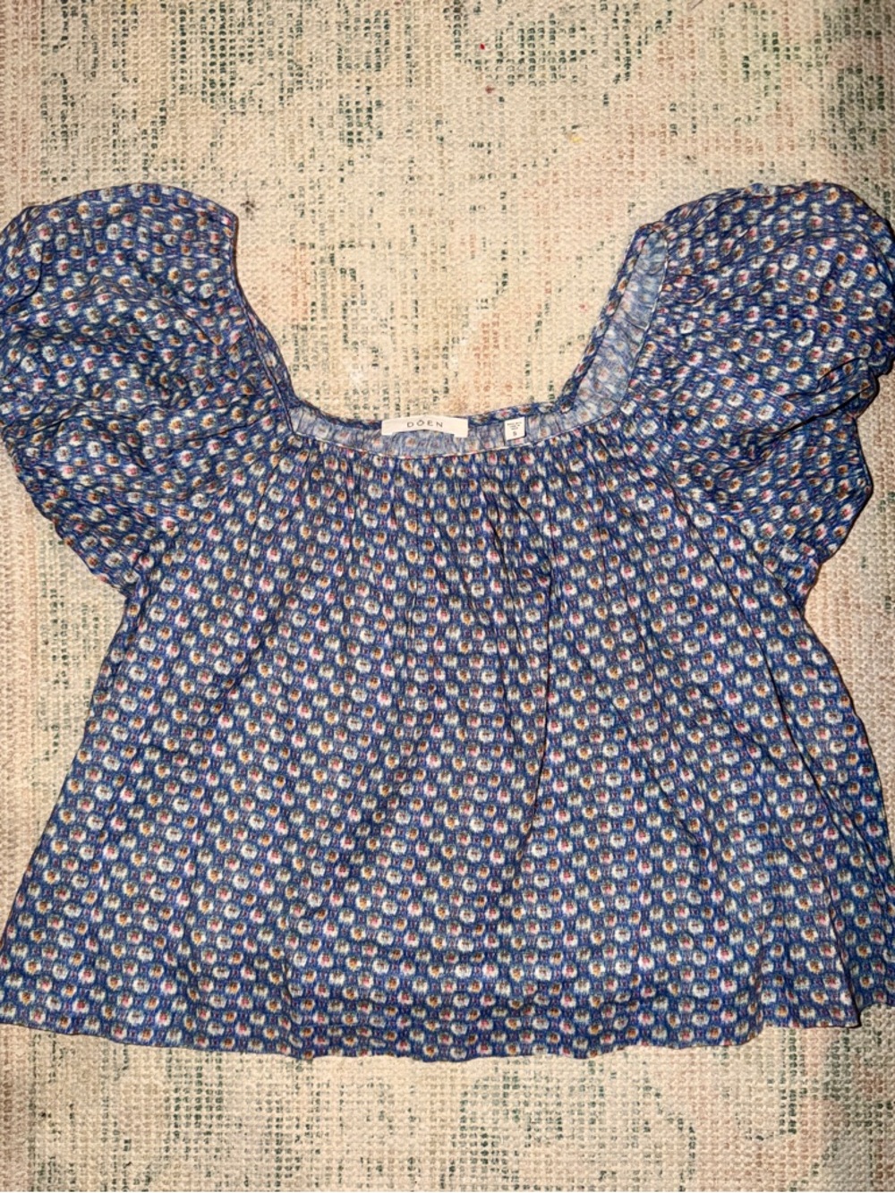 Doen Blue Floral Puff-Sleeve Blouse